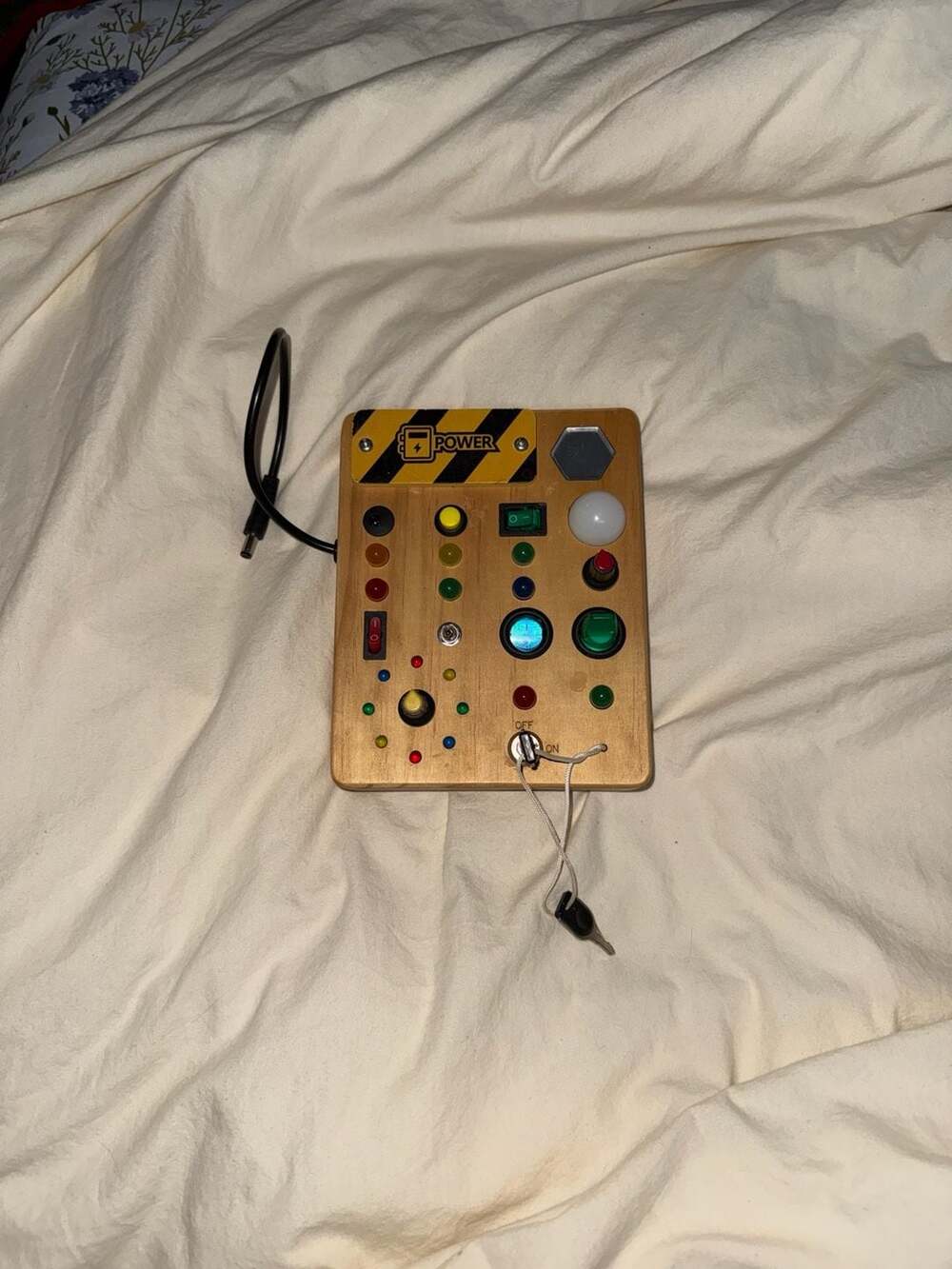 Joyreal Montessori Wooden Busy Board with 19 LED Lights & Switches